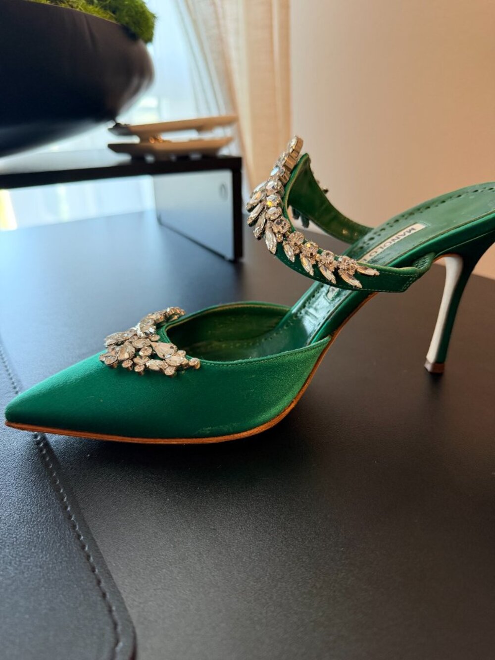 Manolo Blahnik Lurum Green Crystal Embellished 90 mm Satin Mules - Picture 6 of 7